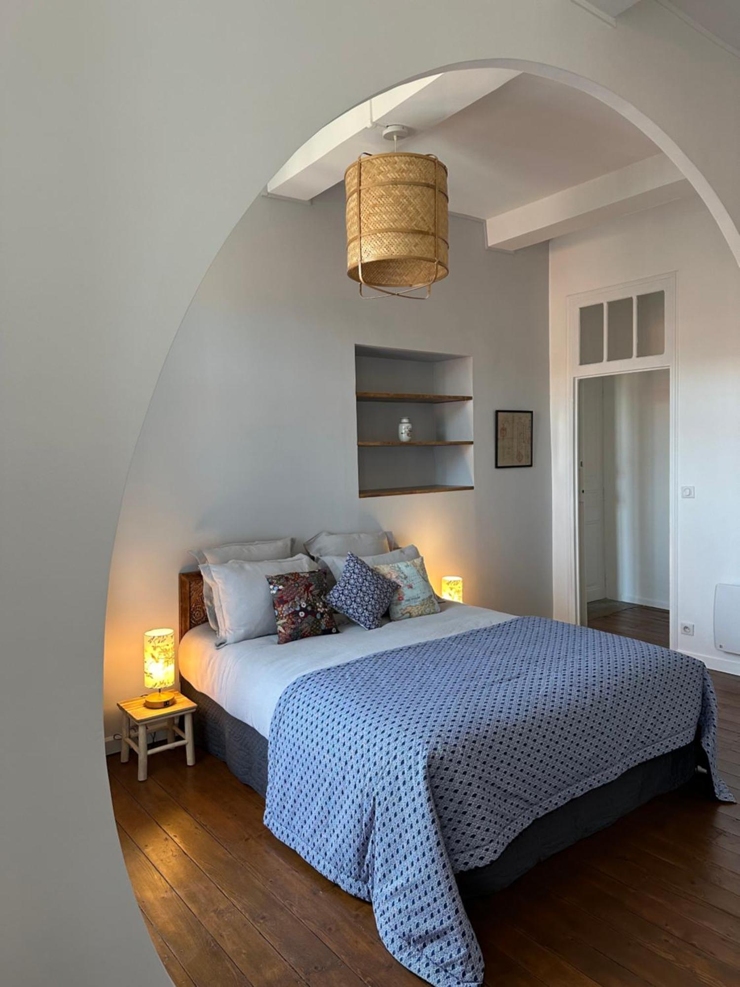 L'Enthousiasme Bed and Breakfast Prades  Δωμάτιο φωτογραφία